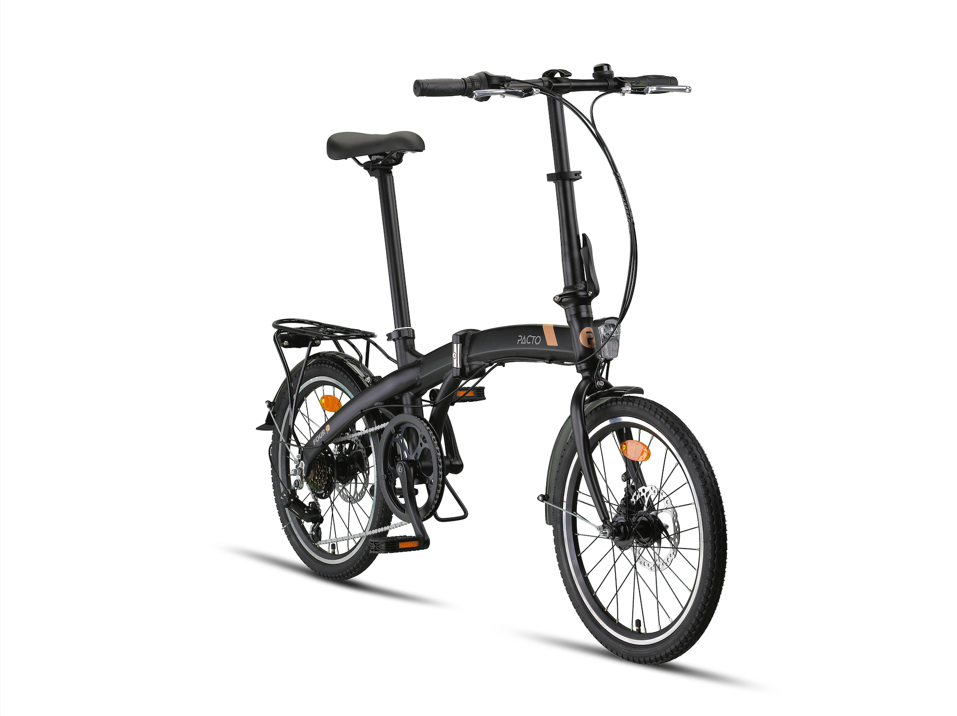🇬🇧 English alt text:
“Side view of a black PACTO FOUR S folding bike with 20-inch wheels and Shimano 6-speed gear system, displayed against a light background.”
🇳🇱 Nederlandse alt-tekst:
“Zijaanzicht van een zwarte PACTO FOUR S vouwfiets met 20-inch wielen en Shimano 6-versnellingssysteem, afgebeeld tegen een lichte achtergrond.”